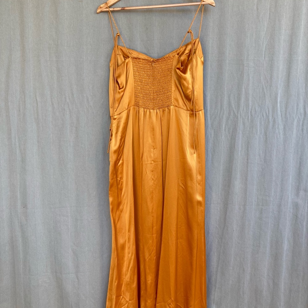 Reformation Marguerite Cantaloupe Satin Midi Dress - Picture 5 of 9